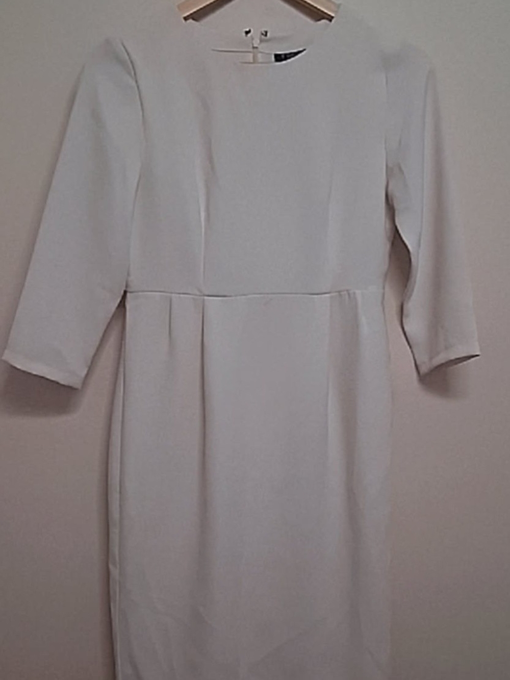 Van Heusen White Long-Sleeve Sheath Dress